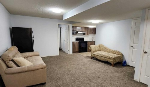 23 Taralake Road Ne, Calgary, AB - Indoor