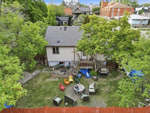 1339 11 Avenue Se, Calgary, AB - Outdoor