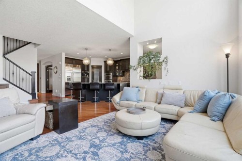 135 Cranleigh View Se, Calgary, AB - Indoor Photo Showing Living Room