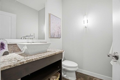 135 Cranleigh View Se, Calgary, AB - Indoor Photo Showing Bathroom