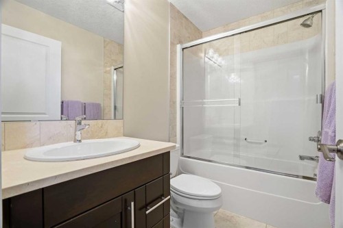 135 Cranleigh View Se, Calgary, AB - Indoor Photo Showing Bathroom