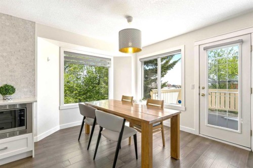 147 Hamptons Heath Nw, Calgary, AB - Indoor Photo Showing Dining Room