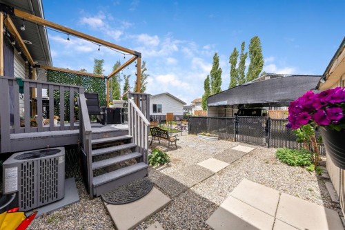 1721 Strathcona Place, Strathmore, AB - Outdoor With Exterior