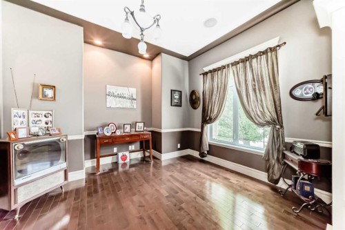 18 Royal Ridge Link Nw, Calgary, AB 