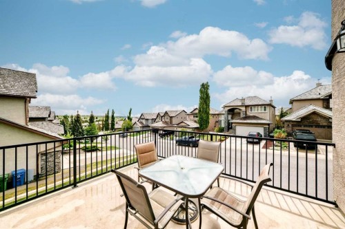 18 Royal Ridge Link Nw, Calgary, AB 