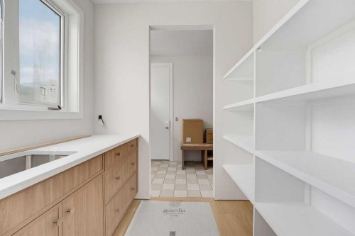 4612 Grove Hill Road Sw, Calgary, AB - Indoor