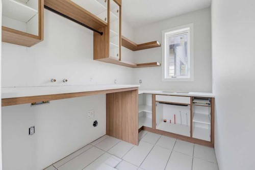 4612 Grove Hill Road Sw, Calgary, AB - Indoor