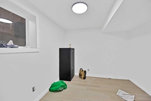 100 San Diego Green Ne, Calgary, AB - Indoor Photo Showing Other Room