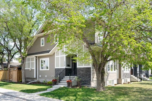 2008 43 Street Nw, Calgary, AB - Outdoor