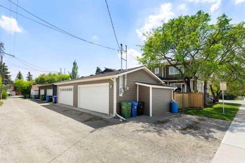 2008 43 Street Nw, Calgary, AB - Outdoor