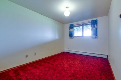 273167 Range Road 25, Rural Rocky View County, AB - Indoor Photo Showing Other Room