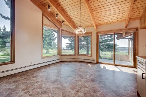 273167 Range Road 25, Rural Rocky View County, AB - Indoor Photo Showing Other Room