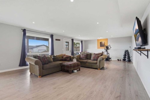 413 Sunrise Hill, Diamond Valley, AB 