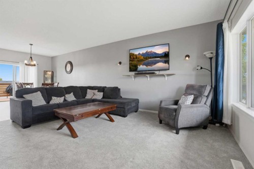 413 Sunrise Hill, Diamond Valley, AB 