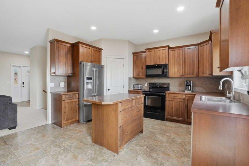 413 Sunrise Hill, Diamond Valley, AB 