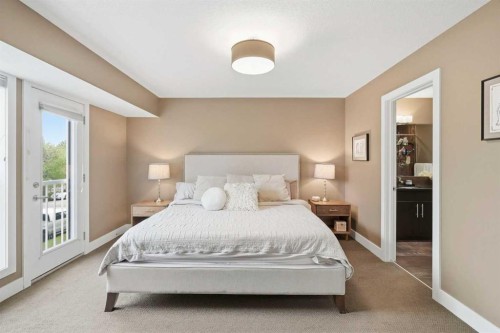 226 11 Avenue Nw, Calgary, AB - Indoor Photo Showing Bedroom
