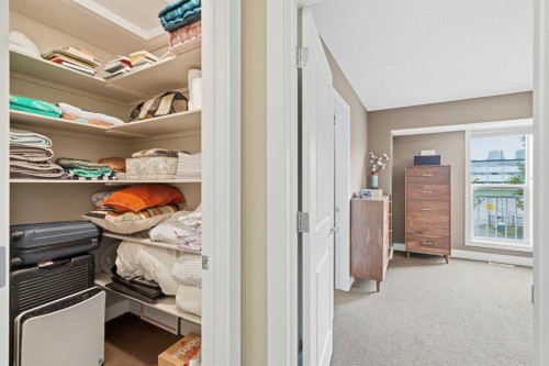 226 11 Avenue Nw, Calgary, AB - Indoor With Storage