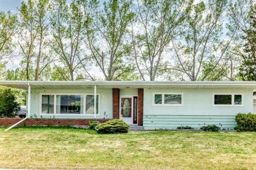 2121 Westview Crescent, Bowden, AB 