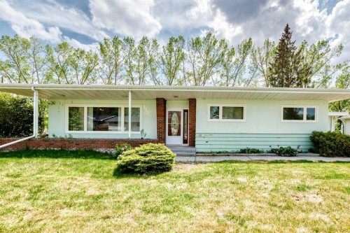 2121 Westview Crescent, Bowden, AB 