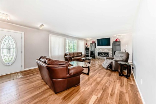 2121 Westview Crescent, Bowden, AB 