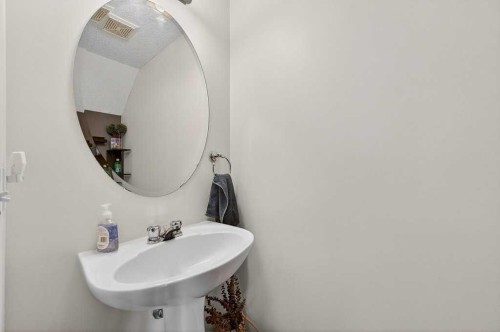 3031 New Brighton Gardens Se, Calgary, AB 