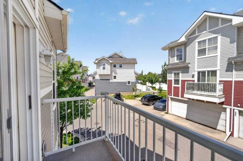 3031 New Brighton Gardens Se, Calgary, AB 