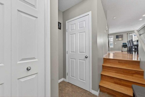 3031 New Brighton Gardens Se, Calgary, AB 