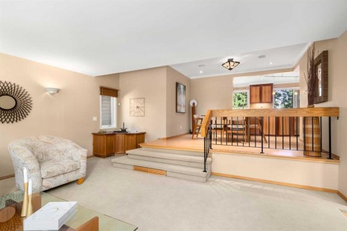 8 Varsplain Place Nw, Calgary, AB 