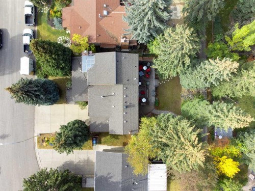 8 Varsplain Place Nw, Calgary, AB 