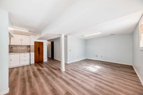 703 58 Street Se, Calgary, AB - Indoor