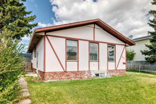 703 58 Street Se, Calgary, AB - Outdoor