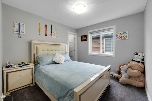 98 Red Sky Green Ne, Calgary, AB - Indoor Photo Showing Bedroom