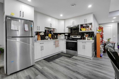 98 Red Sky Green Ne, Calgary, AB - Indoor Photo Showing Kitchen