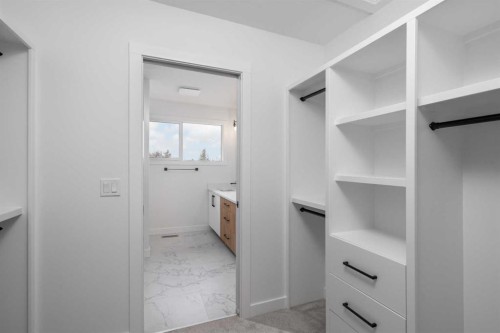 312 Queensland Road Se, Calgary, AB - Indoor