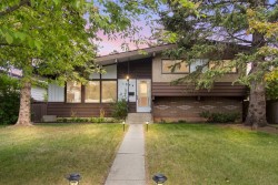 1948 Cottonwood Crescent SE Calgary, AB T2B 1P6