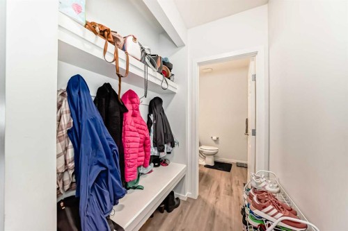 1387 148 Avenue Nw, Calgary, AB - Indoor
