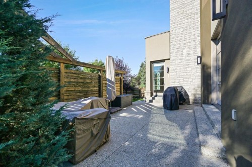 3926 9 Street Sw, Calgary, AB 