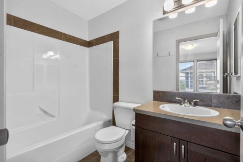 128 Auburn Bay Common Se, Calgary, AB - Indoor Photo Showing Bathroom