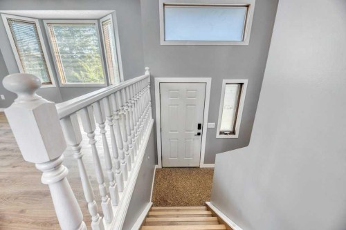 422 Cole Crescent, Carseland, AB - Indoor Photo Showing Other Room