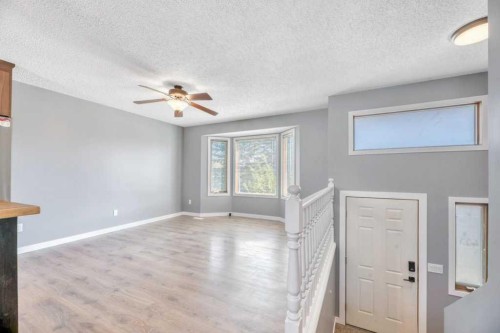 422 Cole Crescent, Carseland, AB - Indoor Photo Showing Other Room