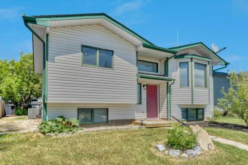 422 Cole Crescent, Carseland, AB - Outdoor