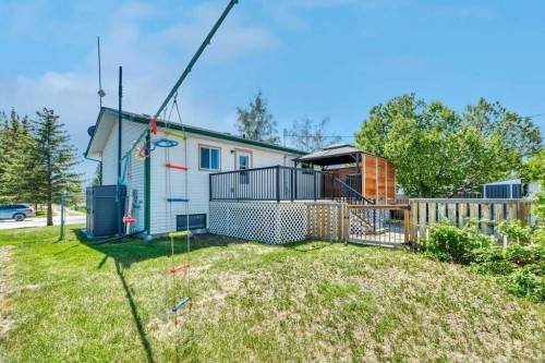 422 Cole Crescent, Carseland, AB - Outdoor With Deck Patio Veranda