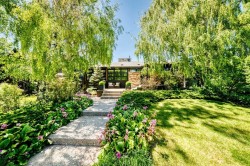 3631 12 Street SW Calgary, AB T2T 3P1