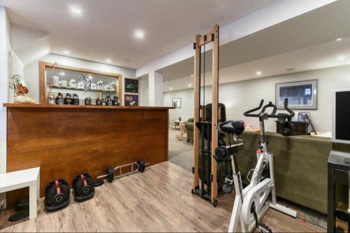811 Southmount Place Sw, Calgary, AB 