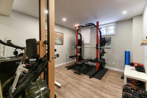 811 Southmount Place Sw, Calgary, AB 