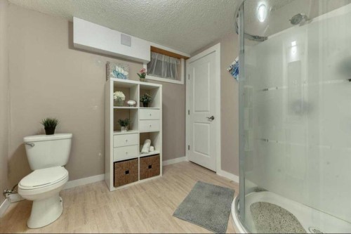 811 Southmount Place Sw, Calgary, AB 