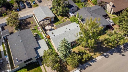 811 Southmount Place Sw, Calgary, AB 