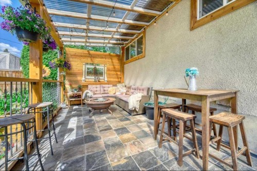 811 Southmount Place Sw, Calgary, AB 