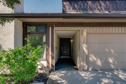 12 Oakvale Place Sw, Calgary, AB - Outdoor