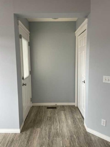 681 Evermeadow Road Sw, Calgary, AB - Indoor Photo Showing Other Room
